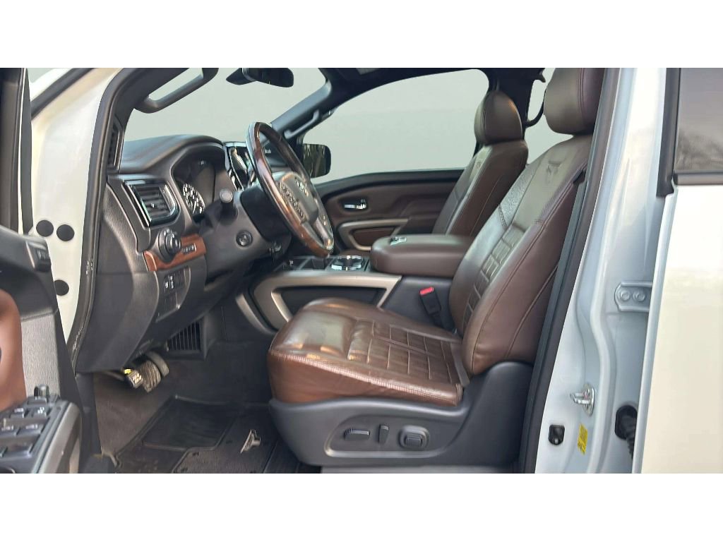 Used 2021 Nissan Titan Platinum Reserve w/ Moonroof Package image 11