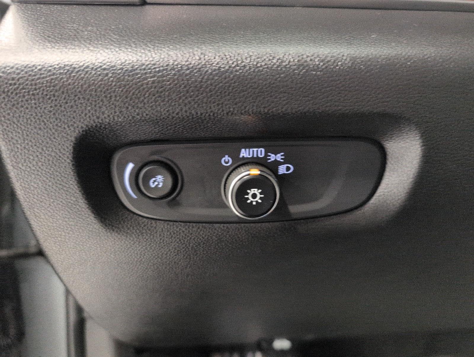 Used 2023 Chevrolet Traverse LT w/ LPO, Floor Liner Package AWD/4WD image 11