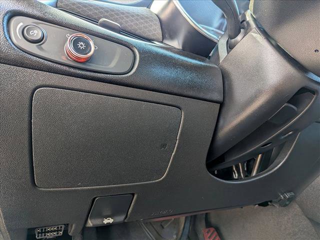 Used 2018 Chevrolet Malibu LT image 15