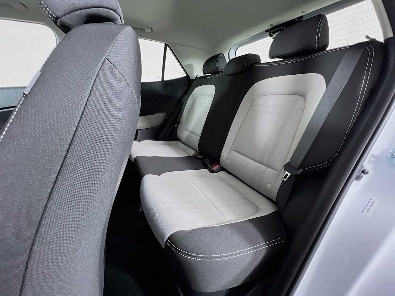 New 2025 Hyundai Venue SEL image 14