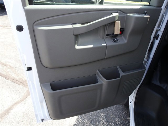 New 2025 GMC Savana 3500 w/ Driver Convenience Package image 16