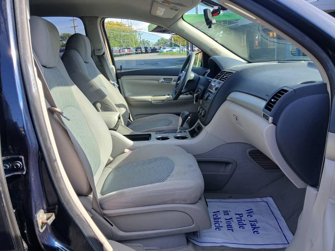 Used 2007 Saturn Outlook XE FWD image 14