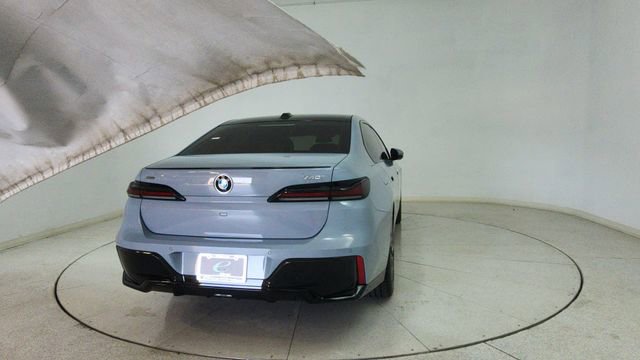 Used 2024 BMW 740i xDrive w/ Premium Package image 75