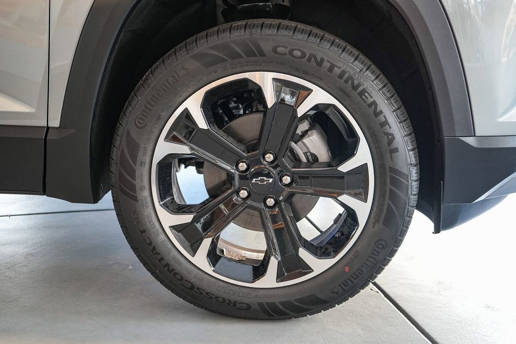 New 2026 Chevrolet Equinox LT w/ Convenience Package II FWD image 10