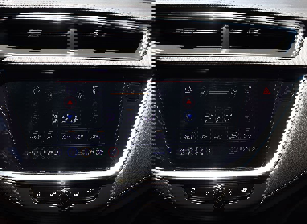 Used 2023 Buick Encore GX Select image 49