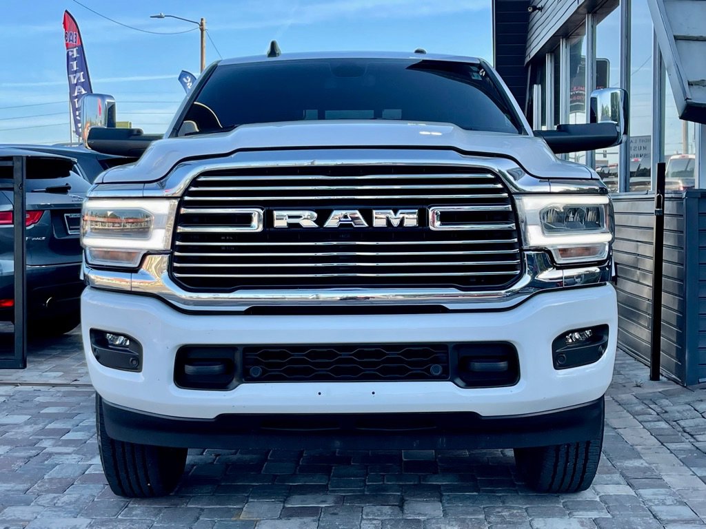 Used 2020 RAM 3500 Laramie AWD/4WD image 4