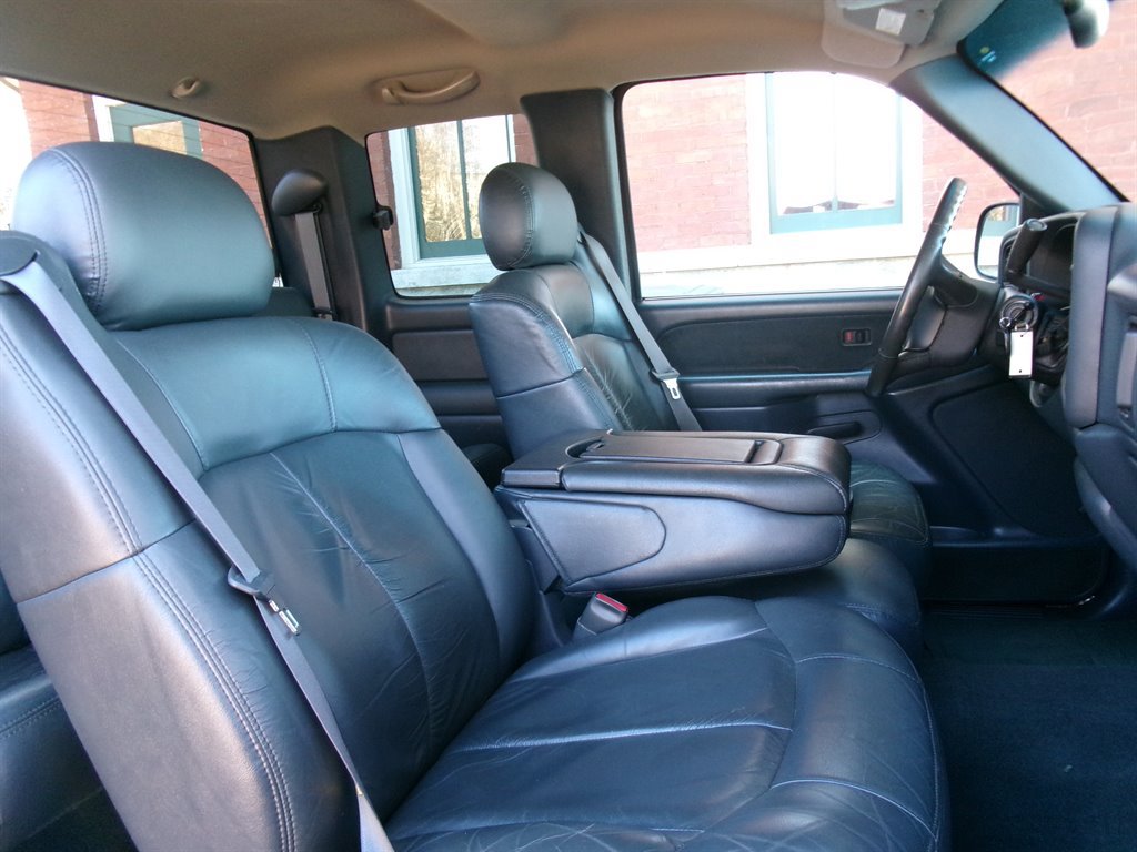 Used 1999 Chevrolet Silverado 1500 LS w/ Firm Ride Suspension Pkg RWD image 19