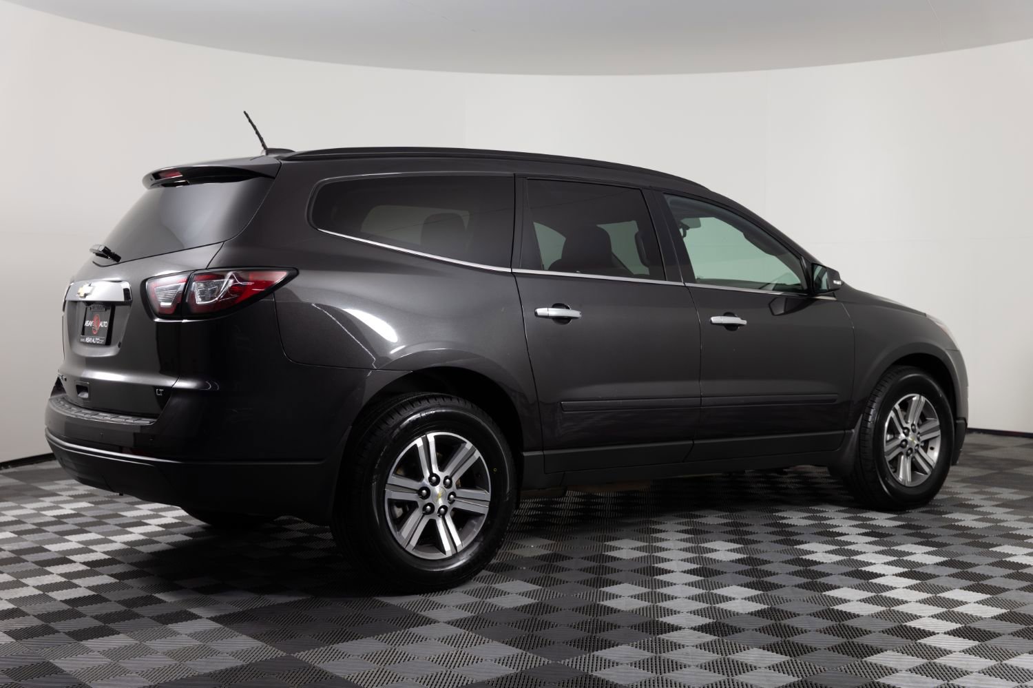 Used 2017 Chevrolet Traverse LT image 8