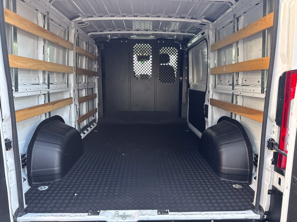 Used 2025 RAM ProMaster 2500 w/ U-Haul Equipment Group FWD image 10
