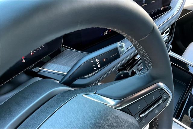 Used 2025 Chevrolet Tahoe Premier w/ Sun And Tow Package image 13