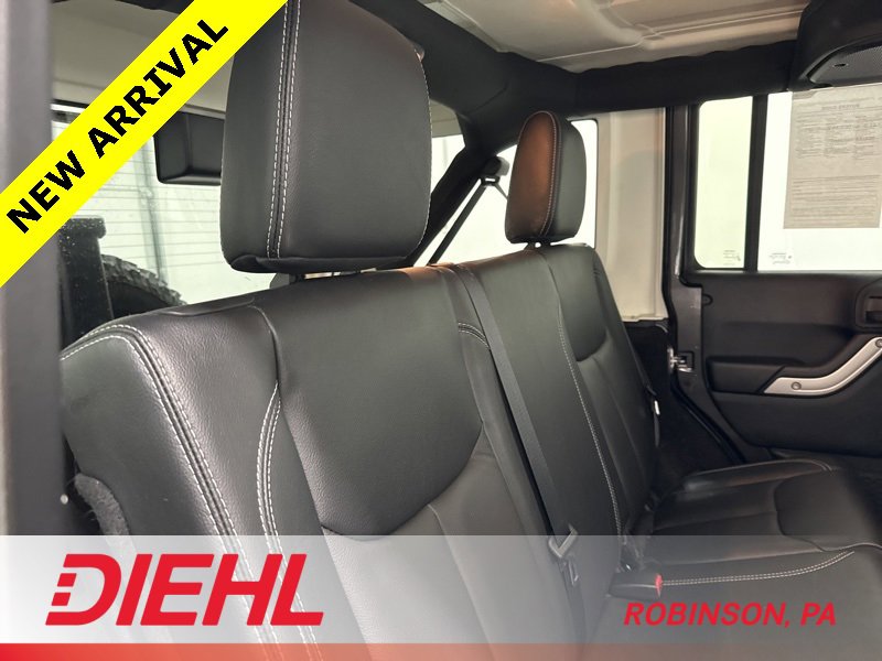 Used 2018 Jeep Wrangler Unlimited Rubicon w/ Connectivity Group image 10