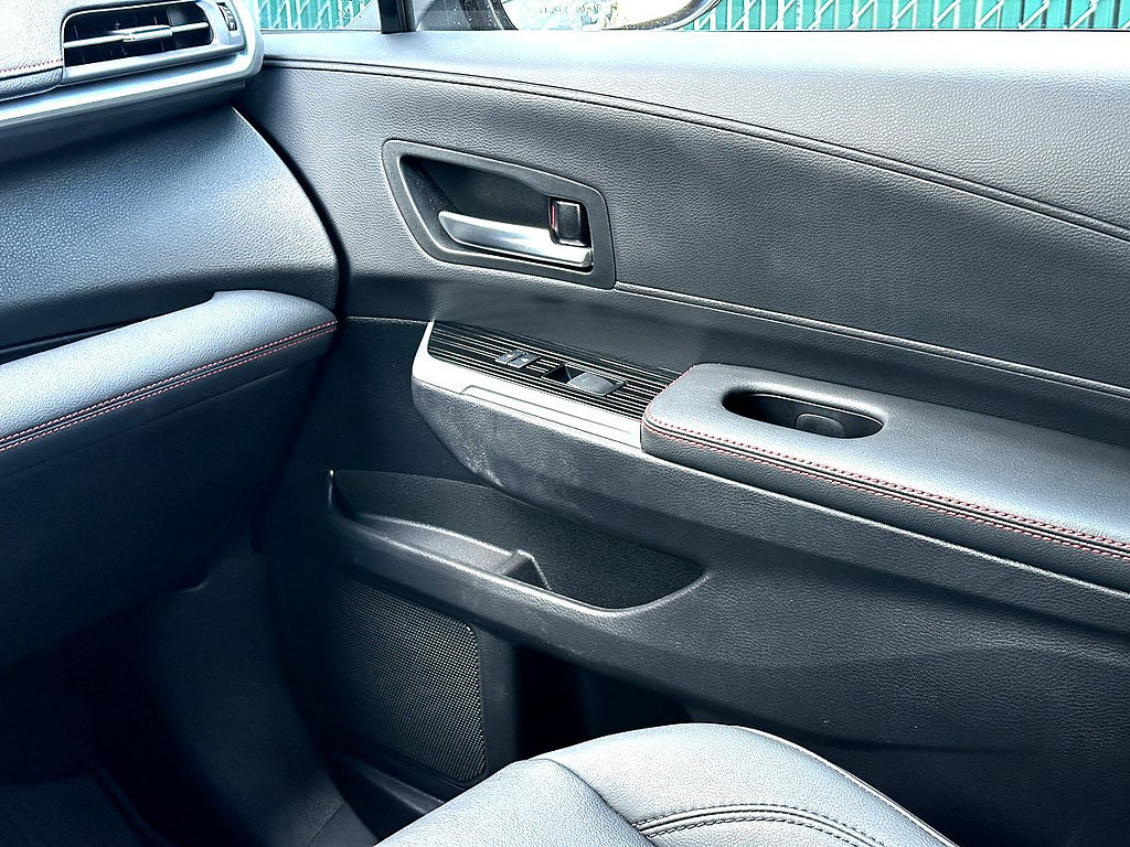 New 2026 Toyota Sienna XSE FWD image 19