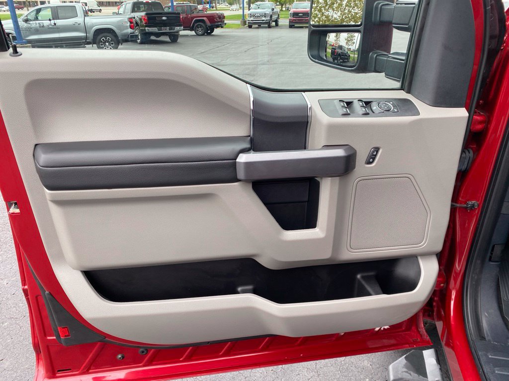 Certified 2022 Ford F350 XLT AWD/4WD image 19