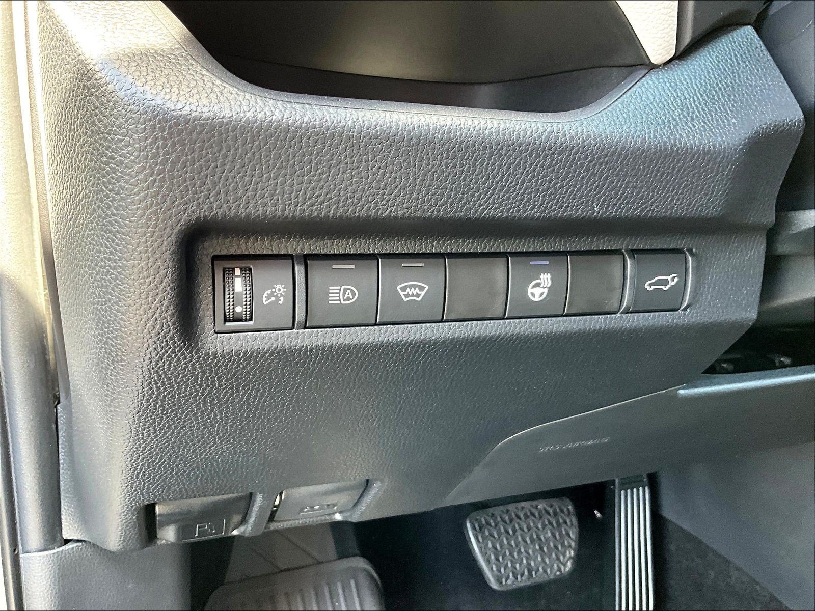 Used 2024 Toyota RAV4 XLE Premium w/ Weather Package AWD/4WD image 39