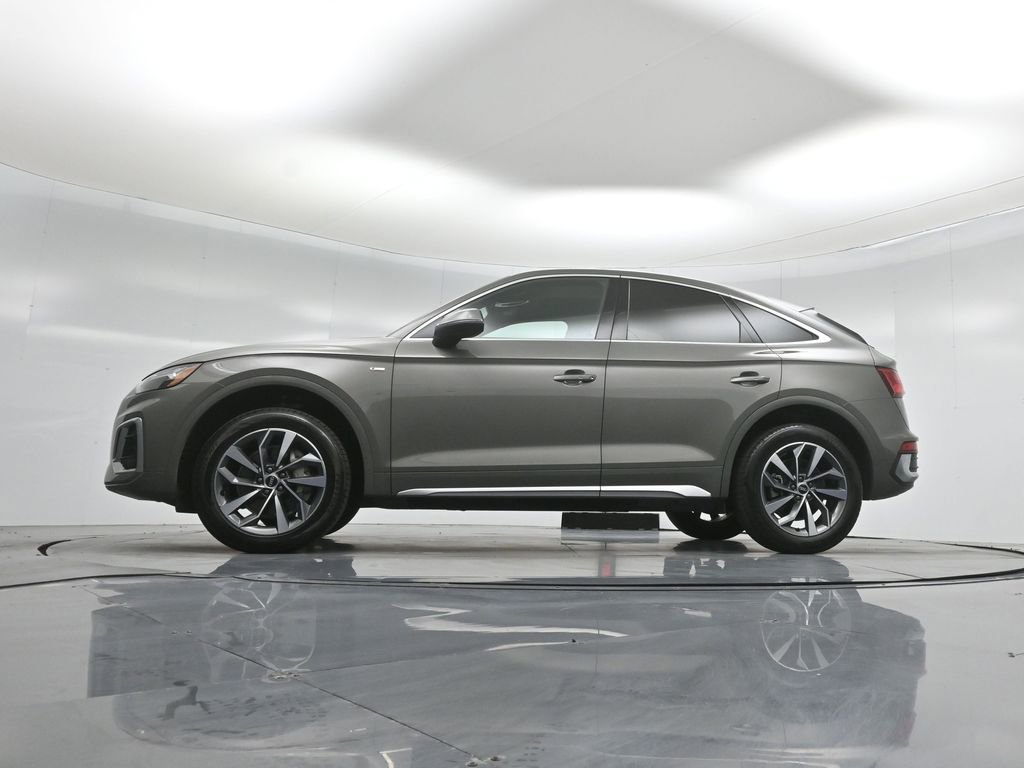 Used 2023 Audi Q5 2.0T Premium w/ Convenience Package image 8