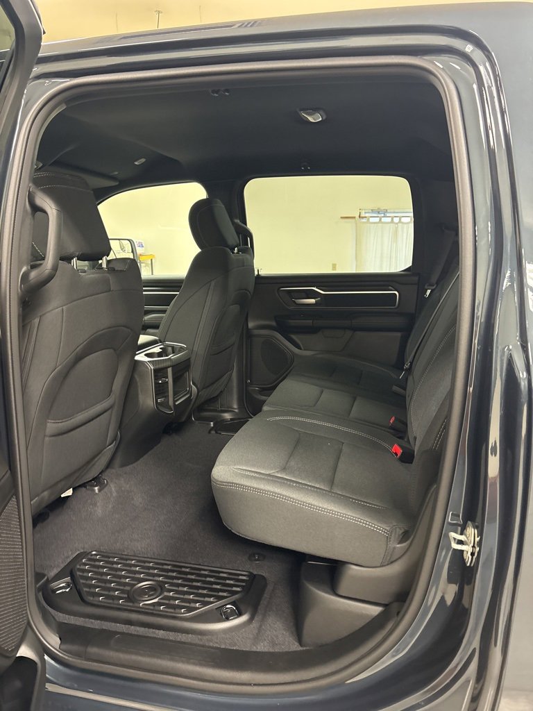 New 2026 RAM 1500 4x4 Crew Cab image 21