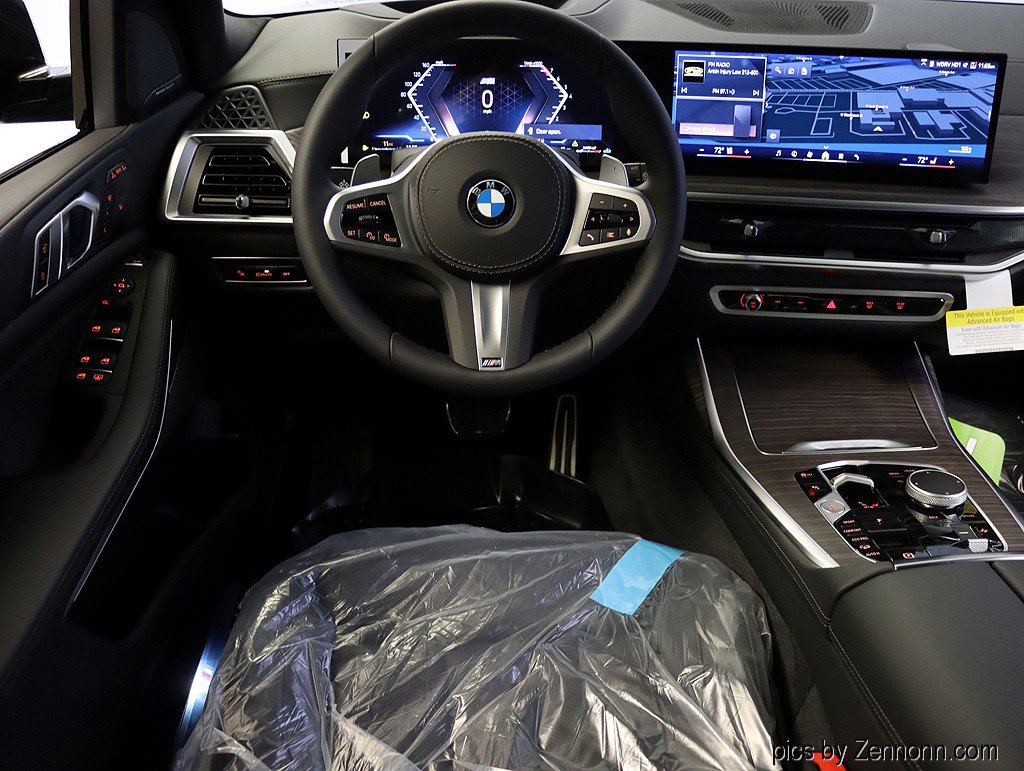 Used 2026 BMW X7 xDrive40i w/ M Sport Package image 16