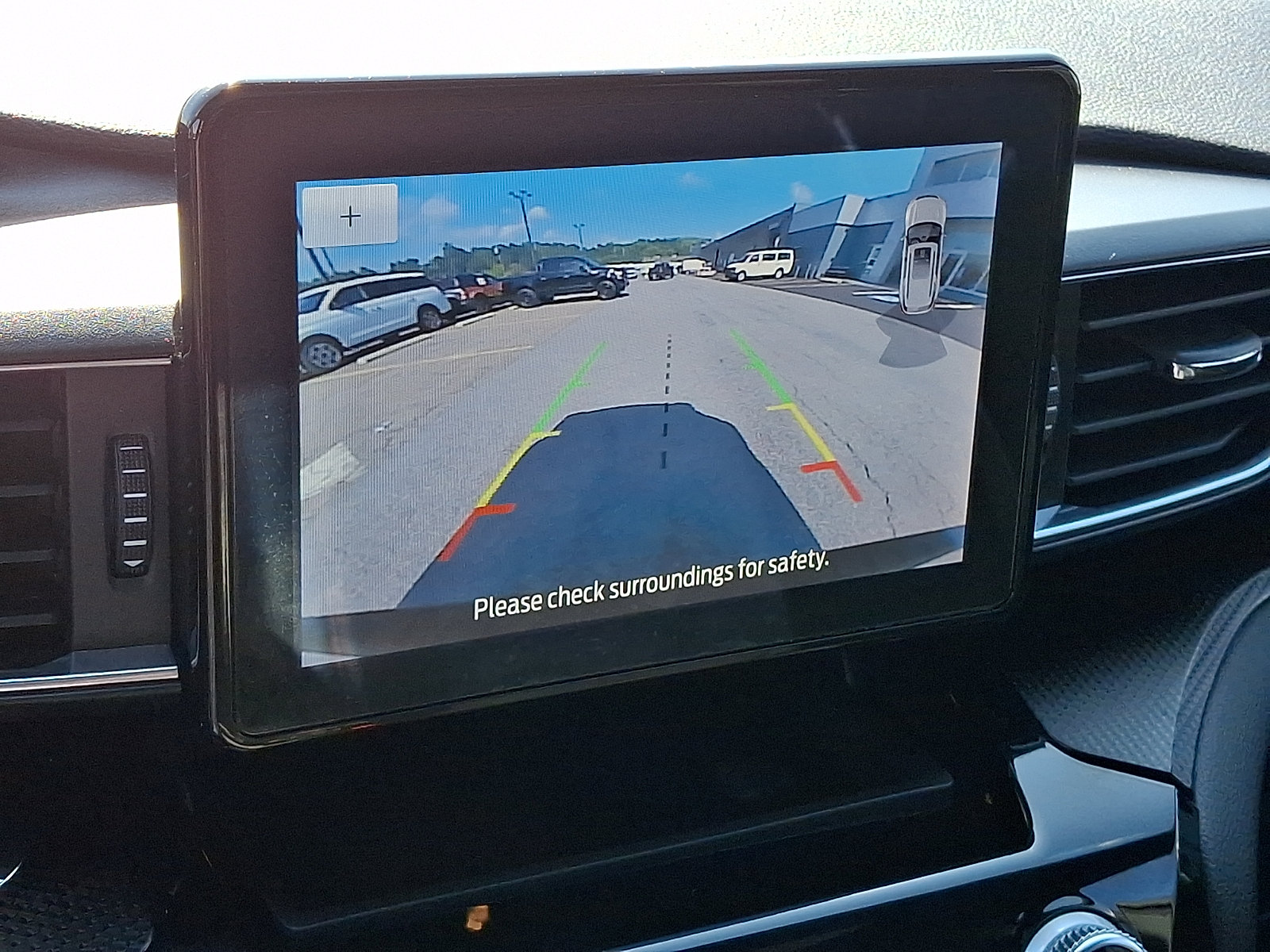 Certified 2024 Ford Explorer ST-Line w/ Class IV Trailer Tow Package AWD/4WD image 19