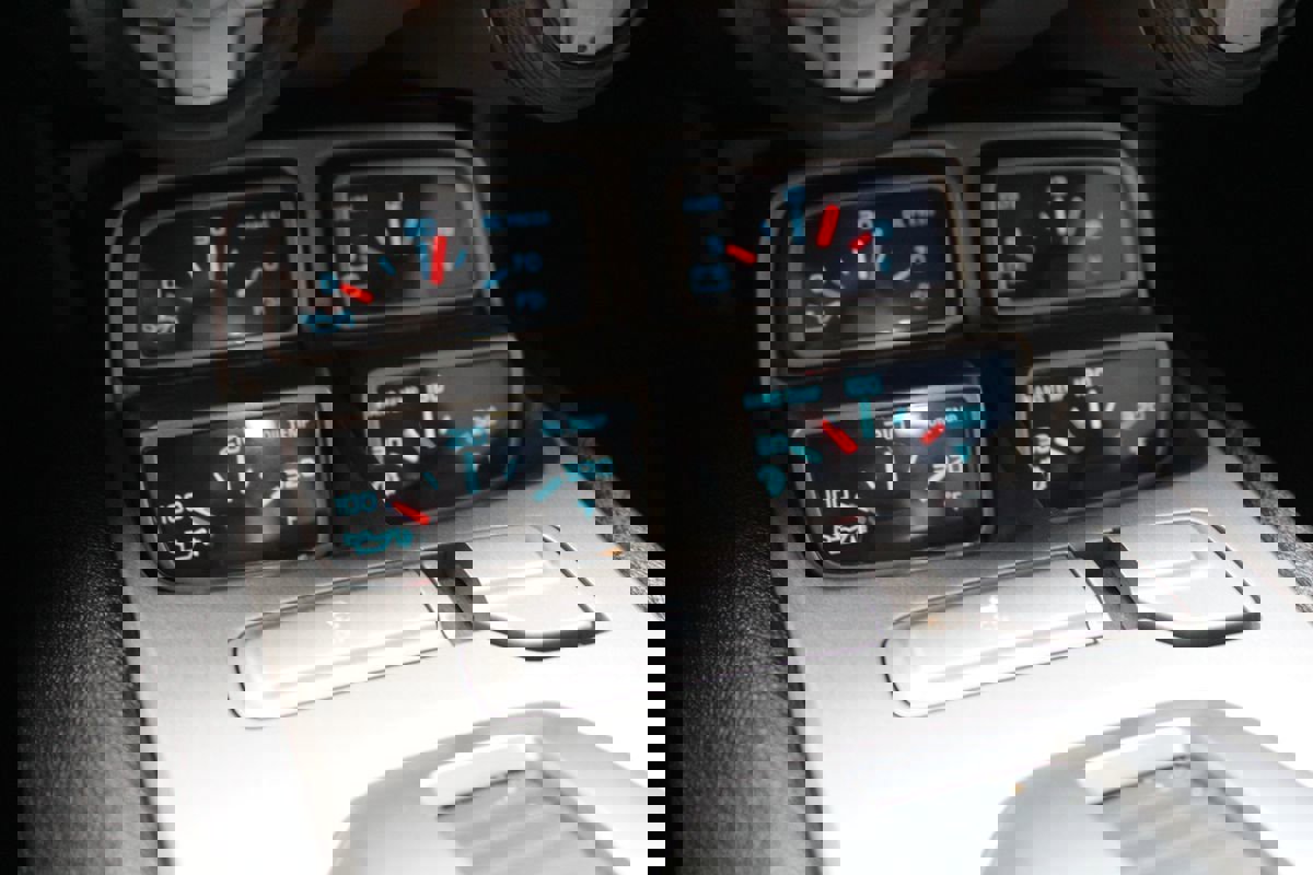 Used 2015 Chevrolet Camaro SS w/ RS Package image 24