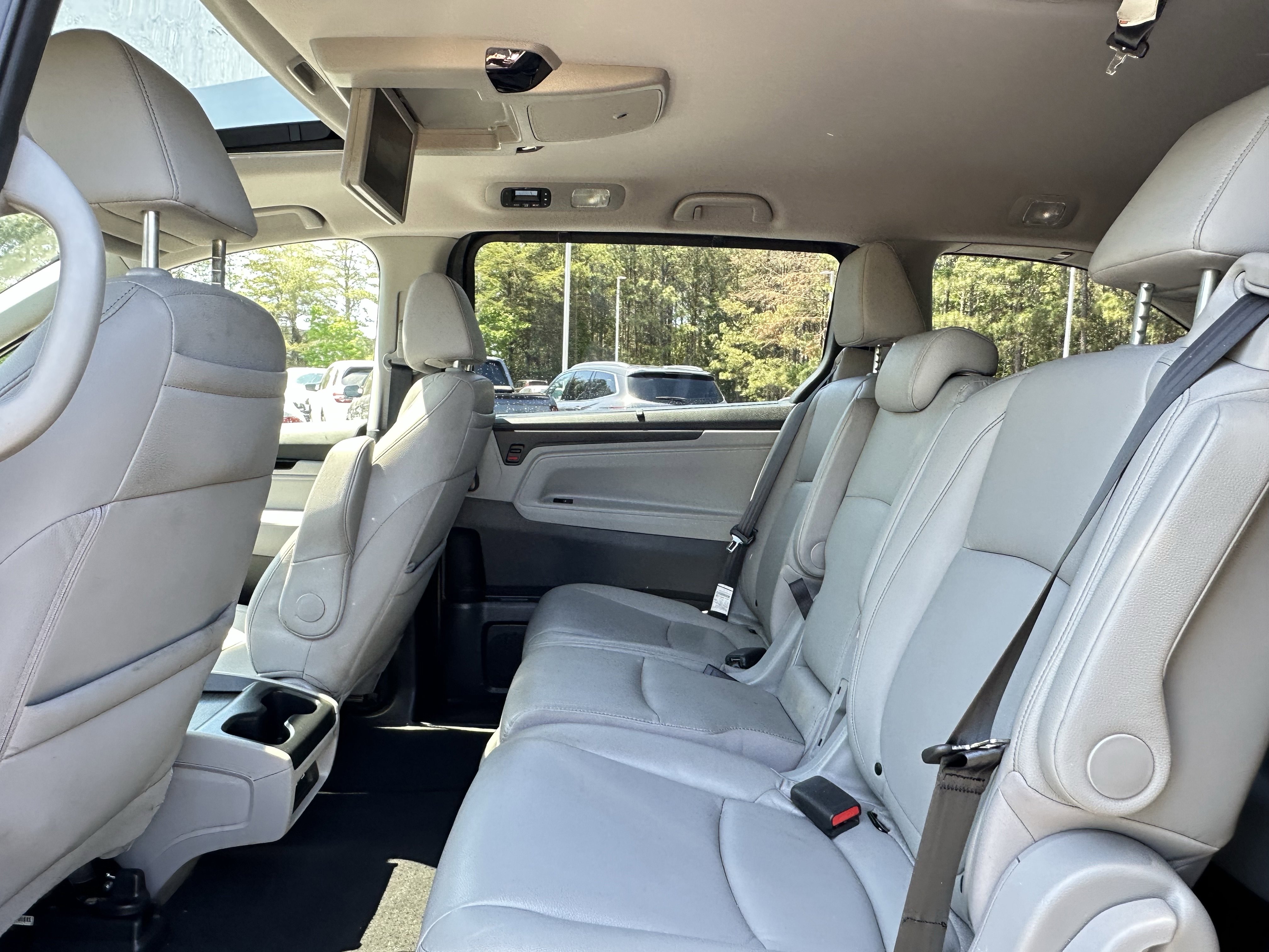 Used 2023 Honda Odyssey Touring image 9