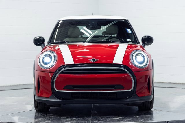 Used 2023 MINI Cooper 2-Door Hardtop w/ Signature Upholstery Package image 5