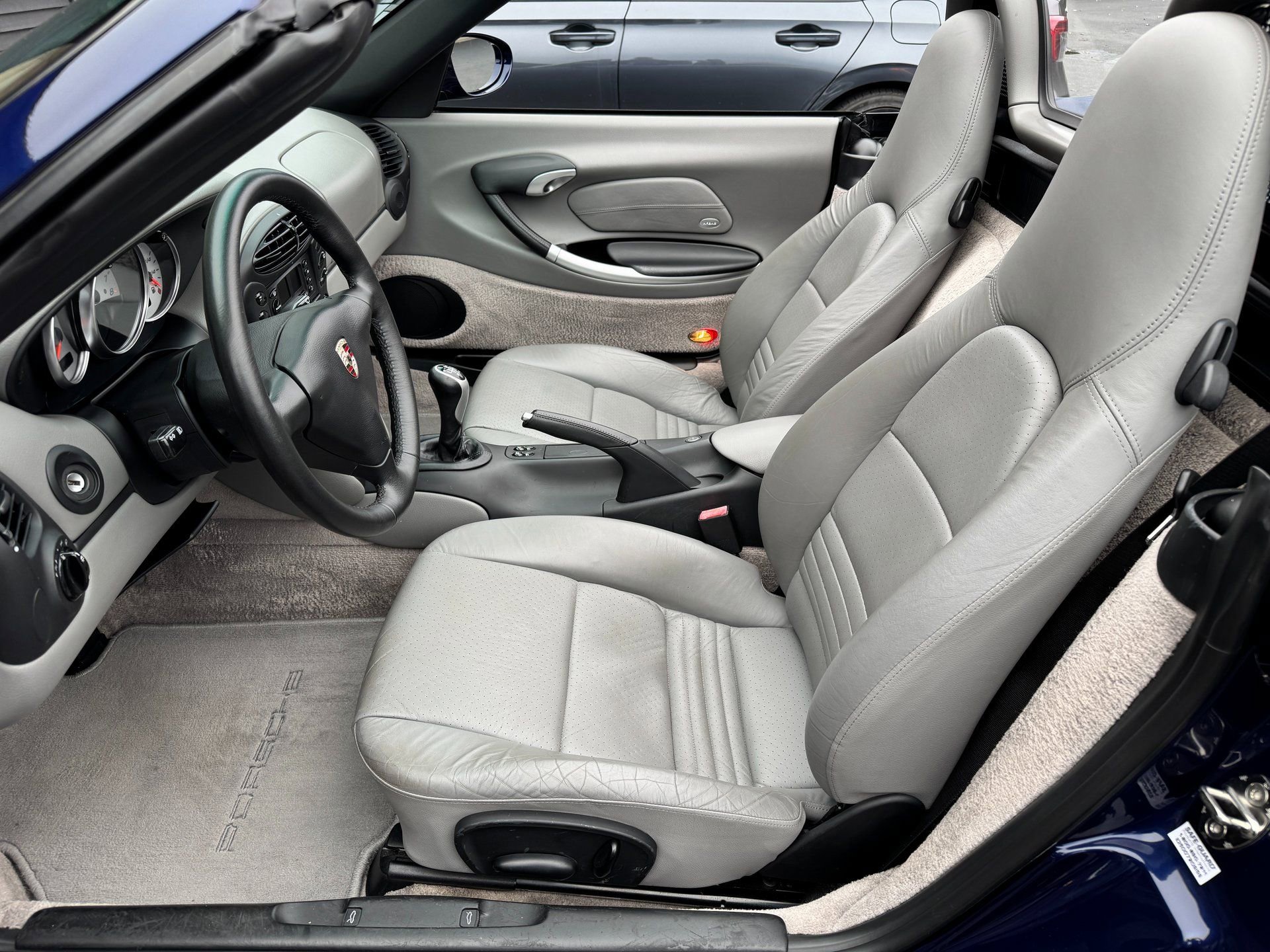 Used 2001 Porsche Boxster S image 16