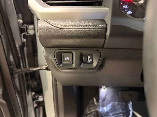 Used 2023 GMC Acadia SLT AWD/4WD image 19