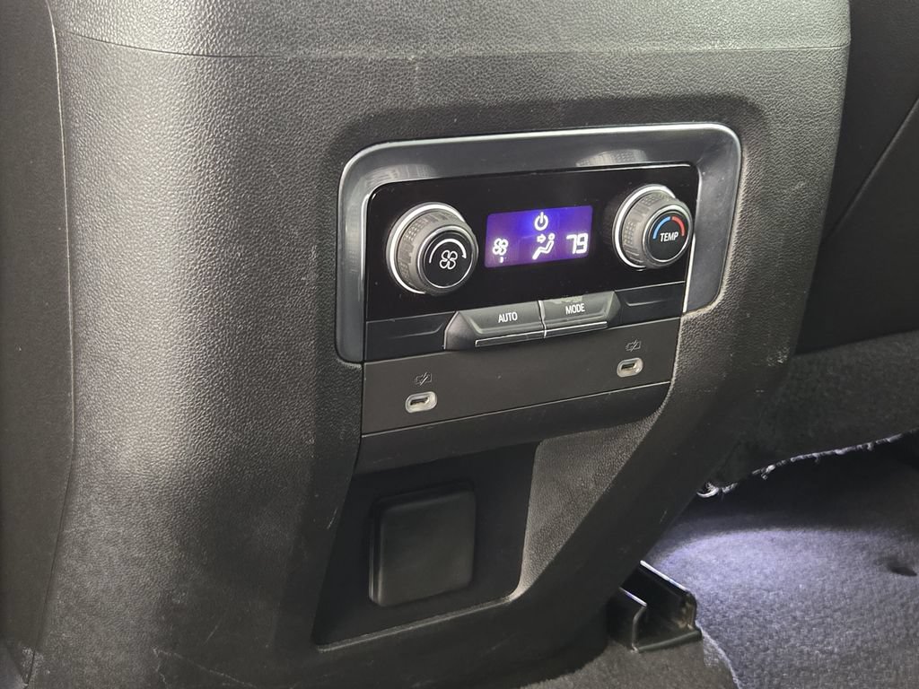 Used 2021 Chevrolet Tahoe LT AWD/4WD image 32