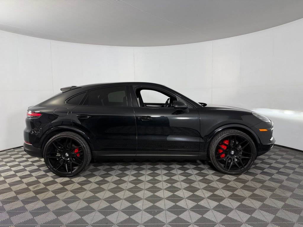 Used 2023 Porsche Cayenne S image 4