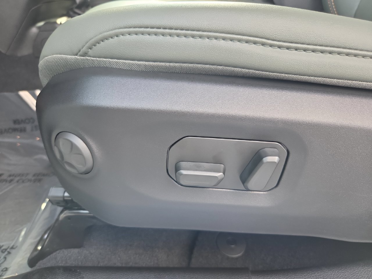 New 2026 Jeep Gladiator Mojave AWD/4WD image 18