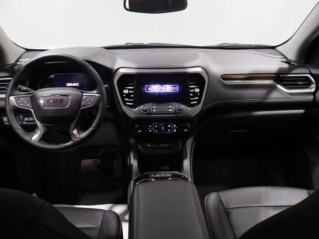 Used 2023 GMC Acadia AT4 w/ Technology Package image 17