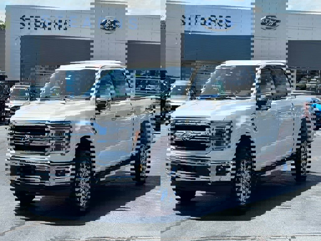 New 2025 Ford F150 Lariat w/ Equipment Group 501A Mid image 2