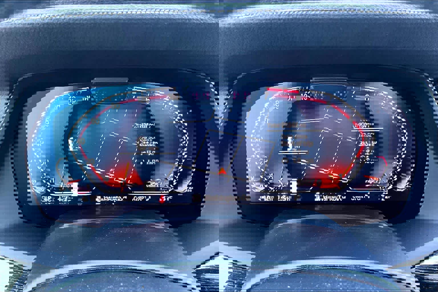 Used 2019 BMW X7 xDrive50i w/ M Sport Package image 26