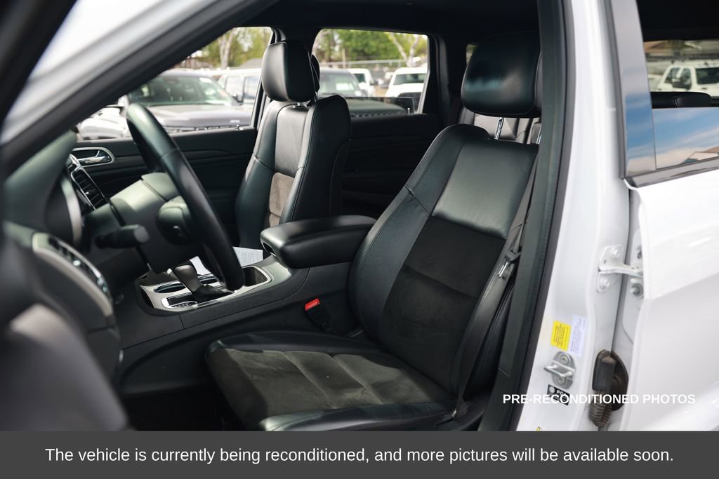 Used 2021 Jeep Grand Cherokee Laredo X image 10