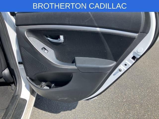 Used 2016 Hyundai Elantra GT FWD image 9
