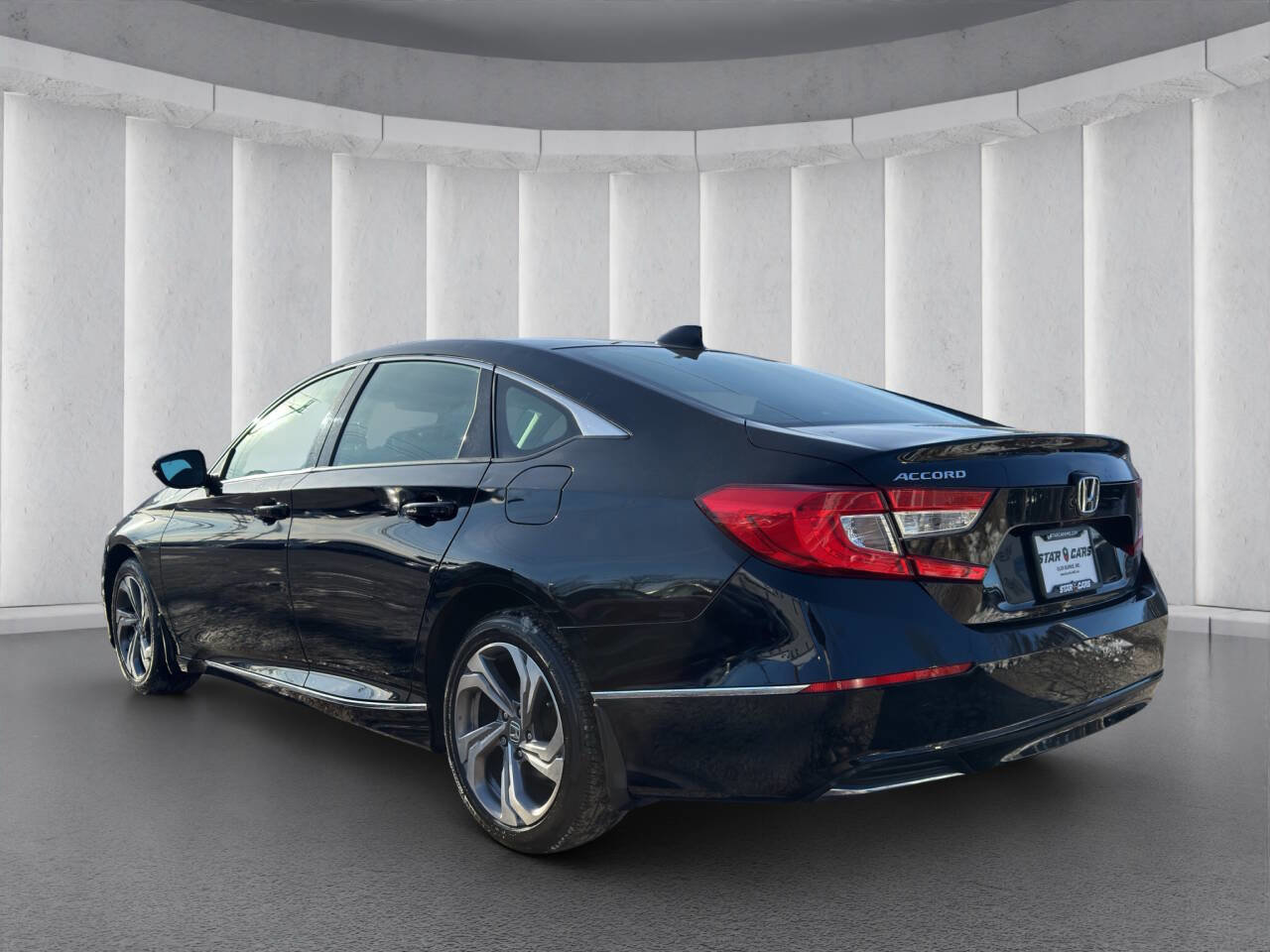 Used 2018 Honda Accord EX-L image 3