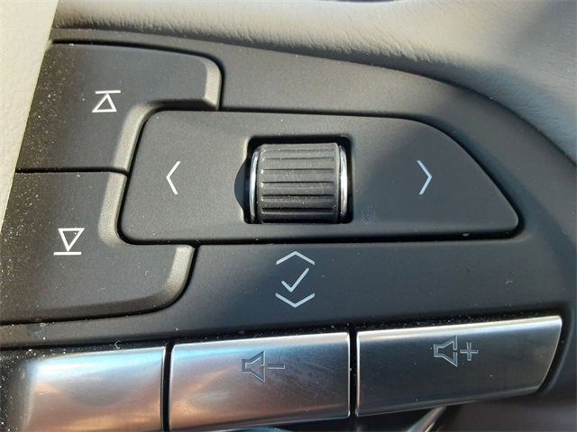 Used 2024 Cadillac XT6 Premium Luxury w/ Technology Package image 18