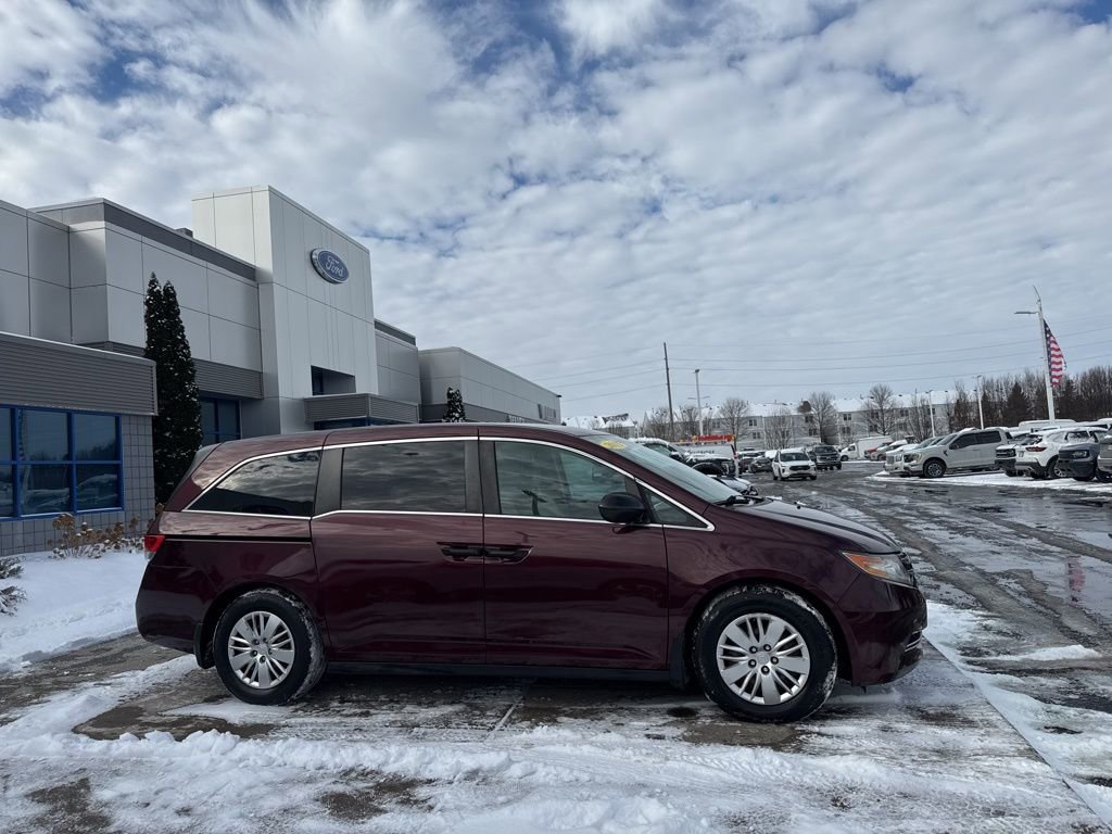 Used 2015 Honda Odyssey LX image 10