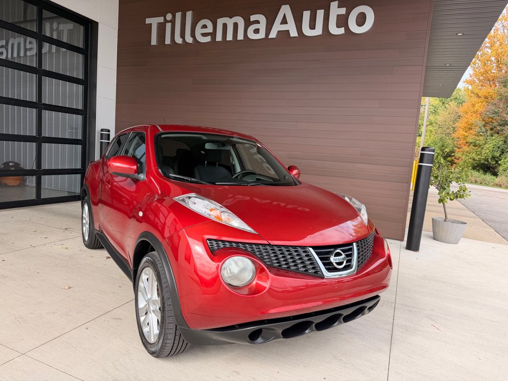 Used 2012 Nissan Juke SV AWD/4WD image 1
