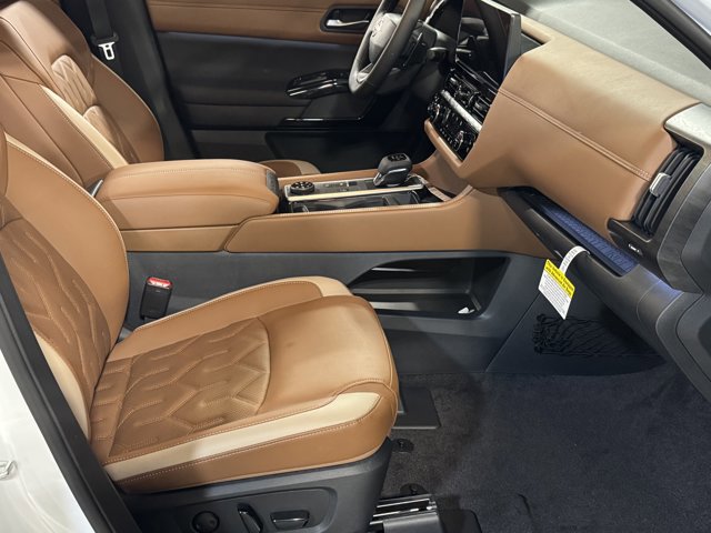 New 2026 Nissan Pathfinder Platinum image 9