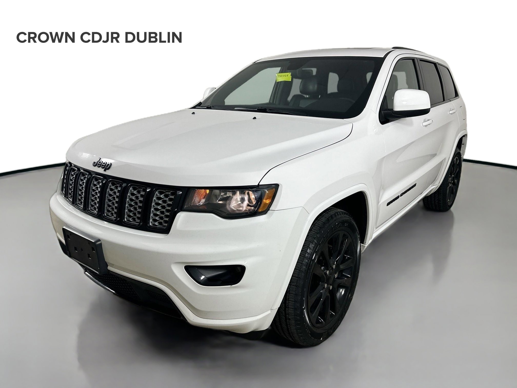 Used 2018 Jeep Grand Cherokee Altitude AWD/4WD image 1
