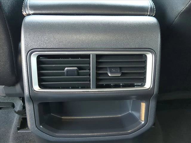 Used 2025 Volkswagen Atlas Cross Sport SE image 16