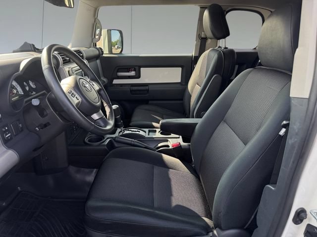 Used 2012 Toyota FJ Cruiser 4WD image 10