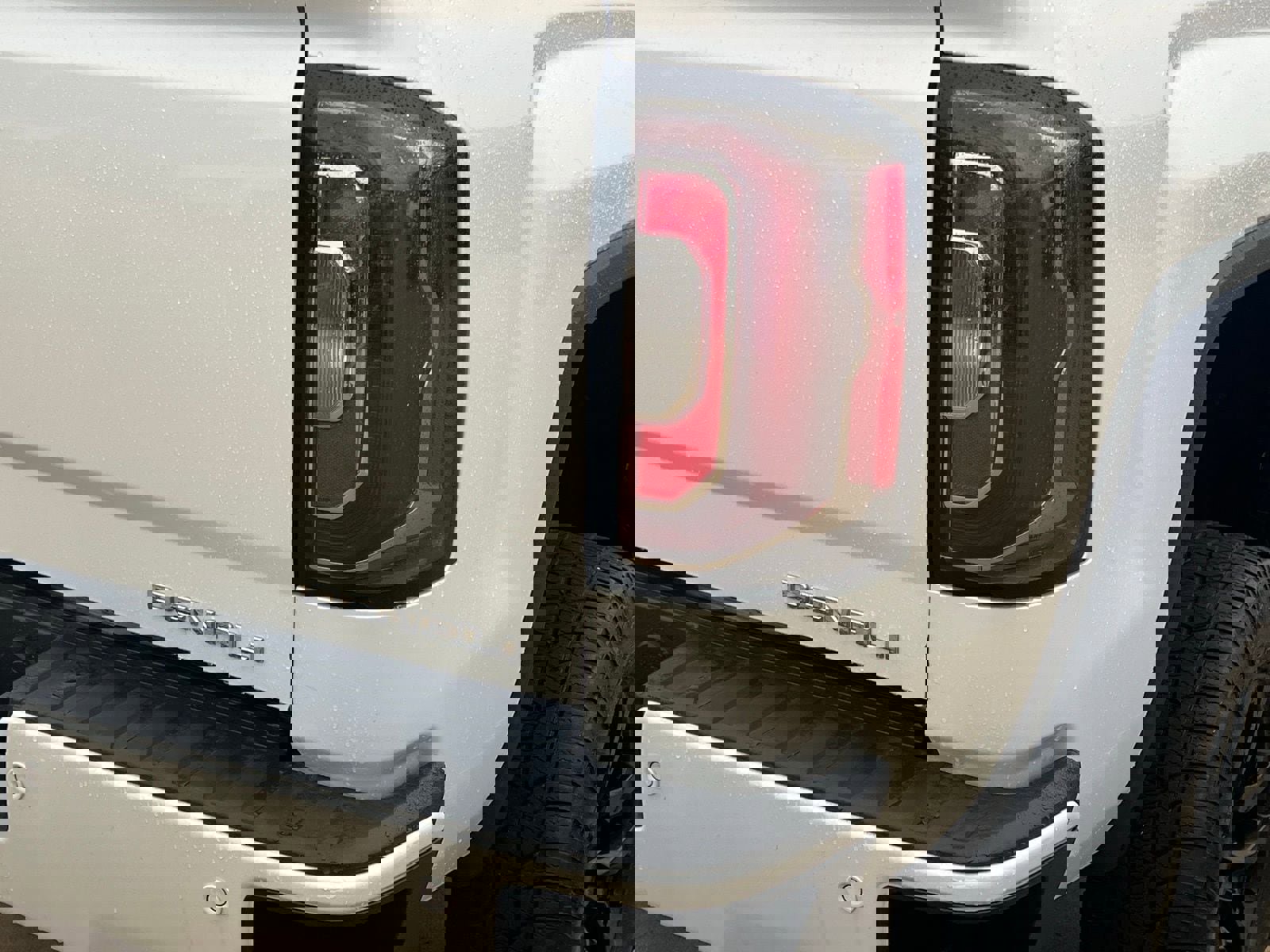 Used 2017 GMC Sierra 1500 Denali w/ Denali Ultimate Package image 15