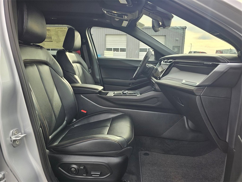 New 2026 Jeep Cherokee Laredo image 15