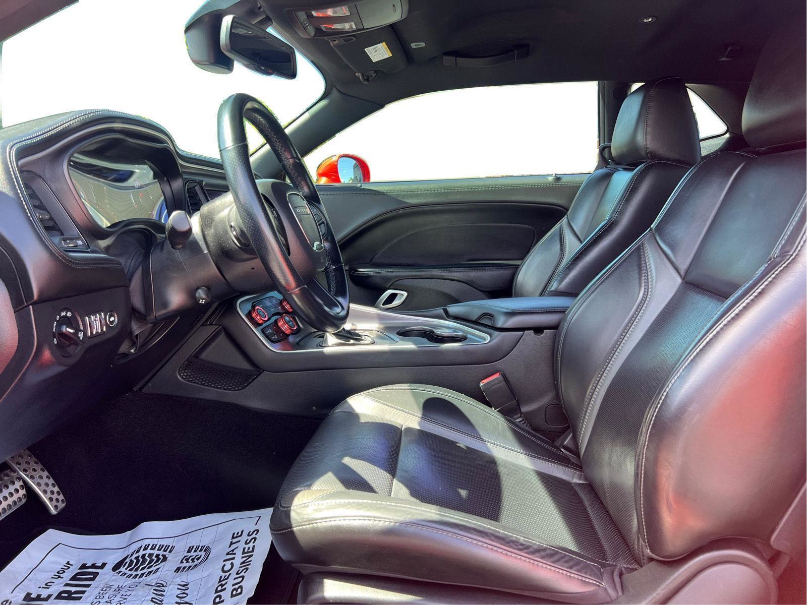 Used 2020 Dodge Challenger SXT w/ Plus Package RWD image 9