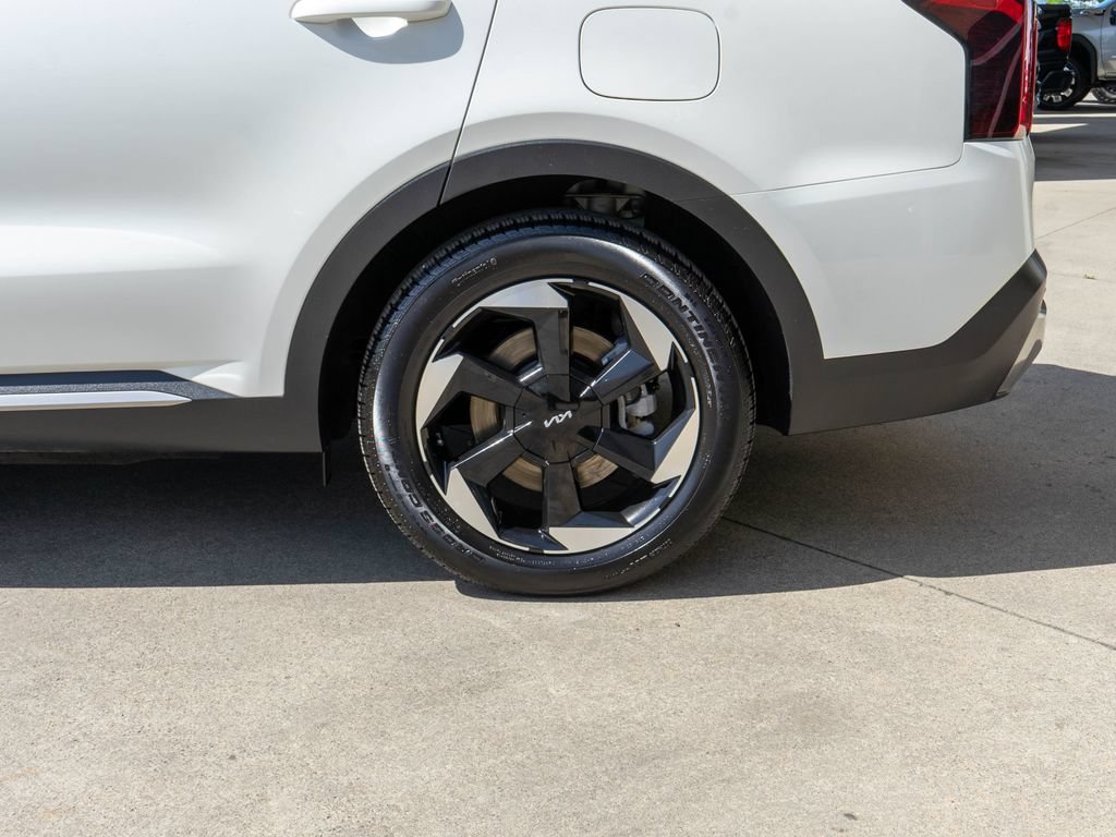 Certified 2026 Kia Sorento EX AWD/4WD image 30