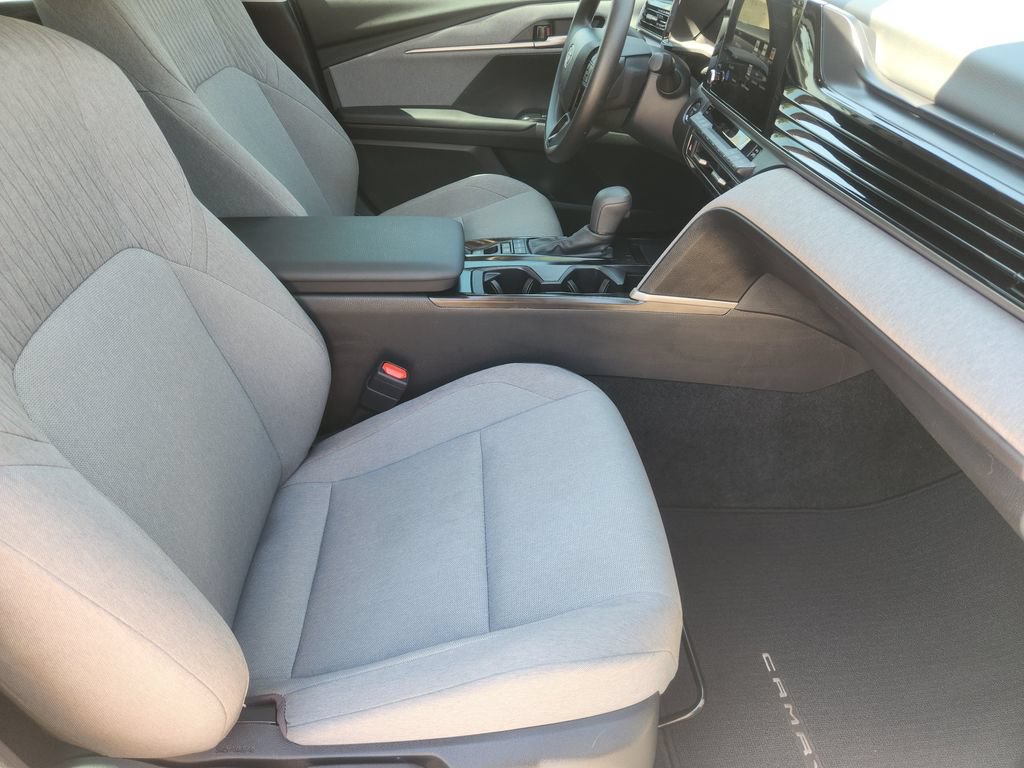 Used 2026 Toyota Camry LE w/ Convenience Package FWD image 24