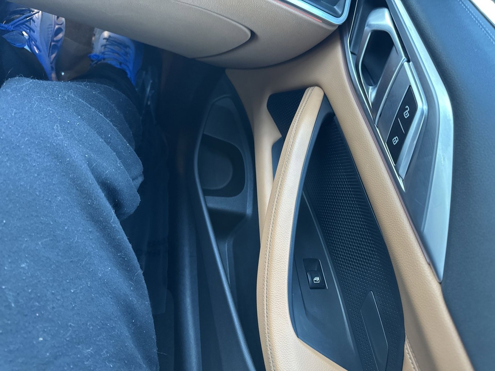 Used 2023 BMW 440i xDrive Convertible w/ Premium Package image 34