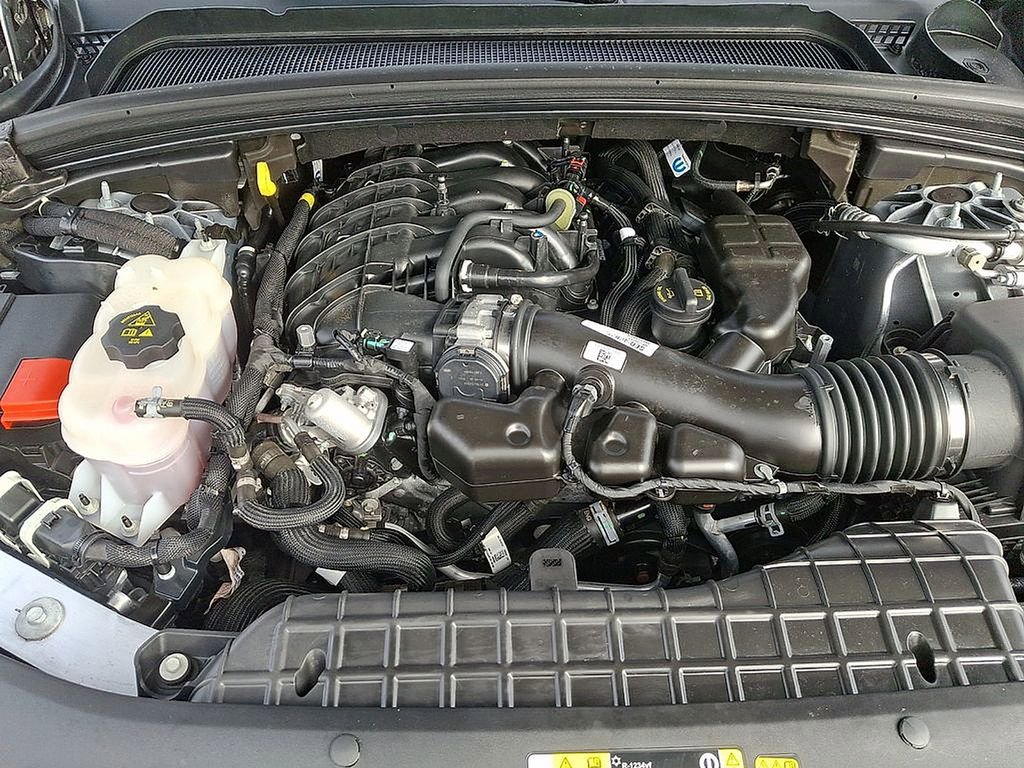 Used 2024 Jeep Grand Cherokee Limited w/ Black Appearance Package image 28